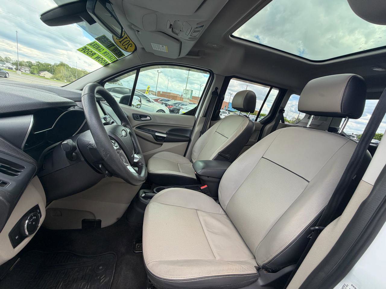 Used 2016 Ford Transit Connect XLT FWD image 8