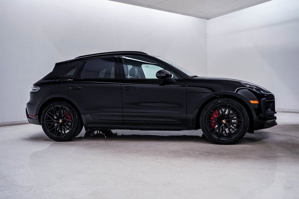New 2026 Porsche Macan GTS image 9