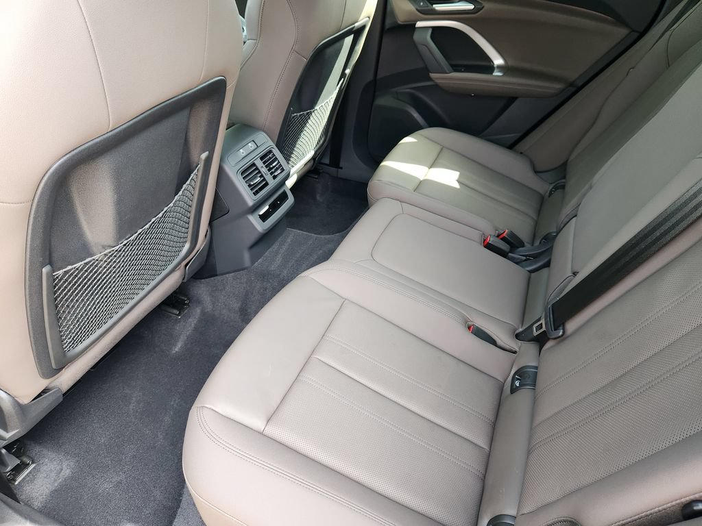 Certified 2025 Audi Q5 Premium Plus w/ Premium Plus AWD/4WD image 35