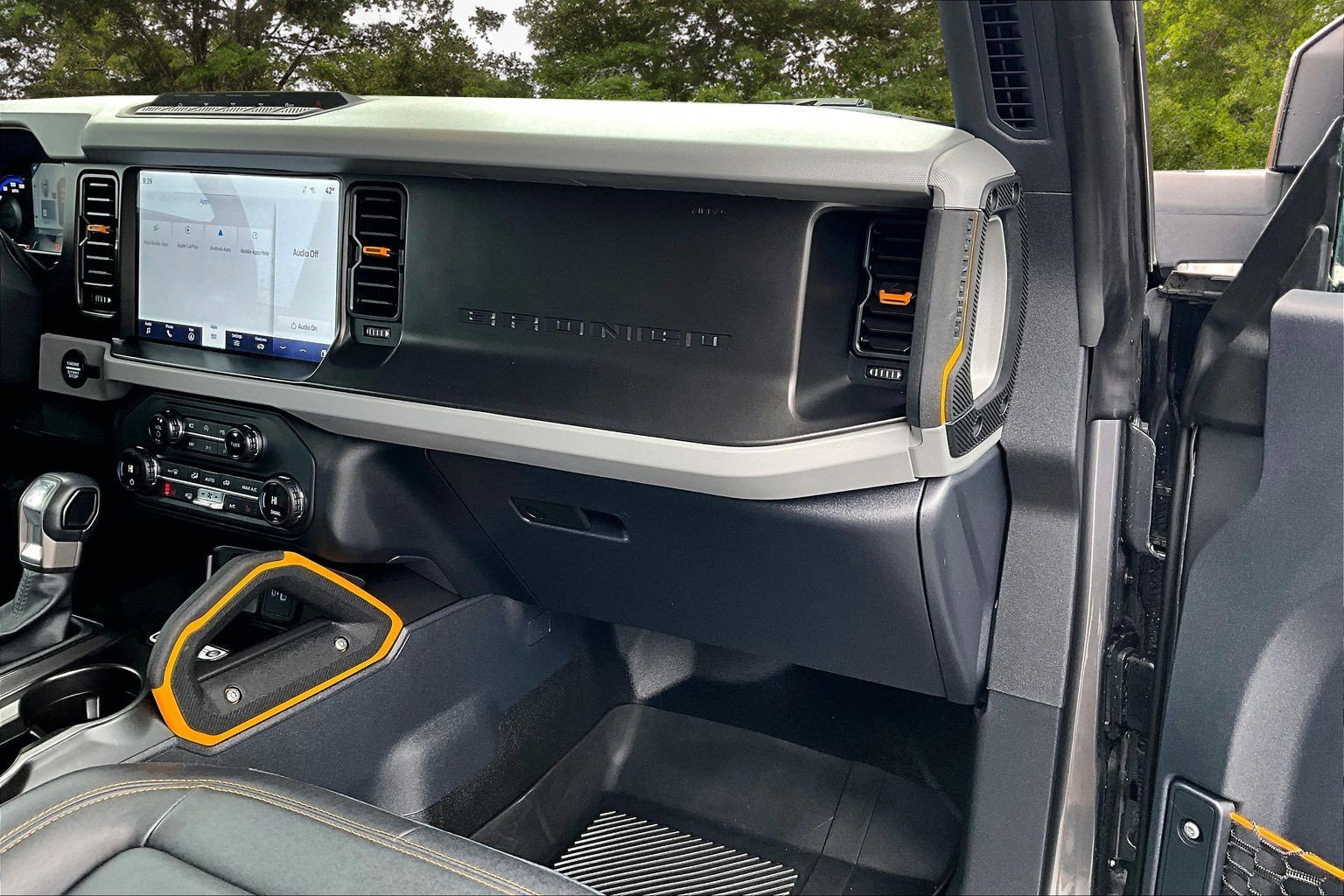 Used 2023 Ford Bronco Badlands image 26