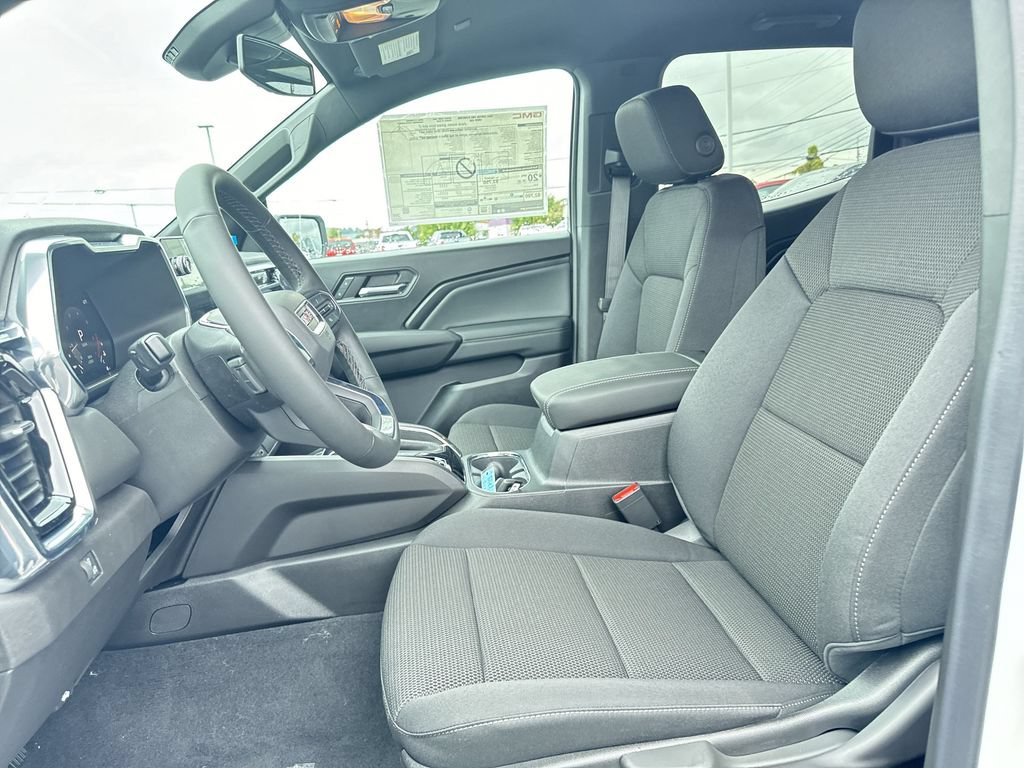 Used 2024 GMC Canyon Elevation RWD image 17