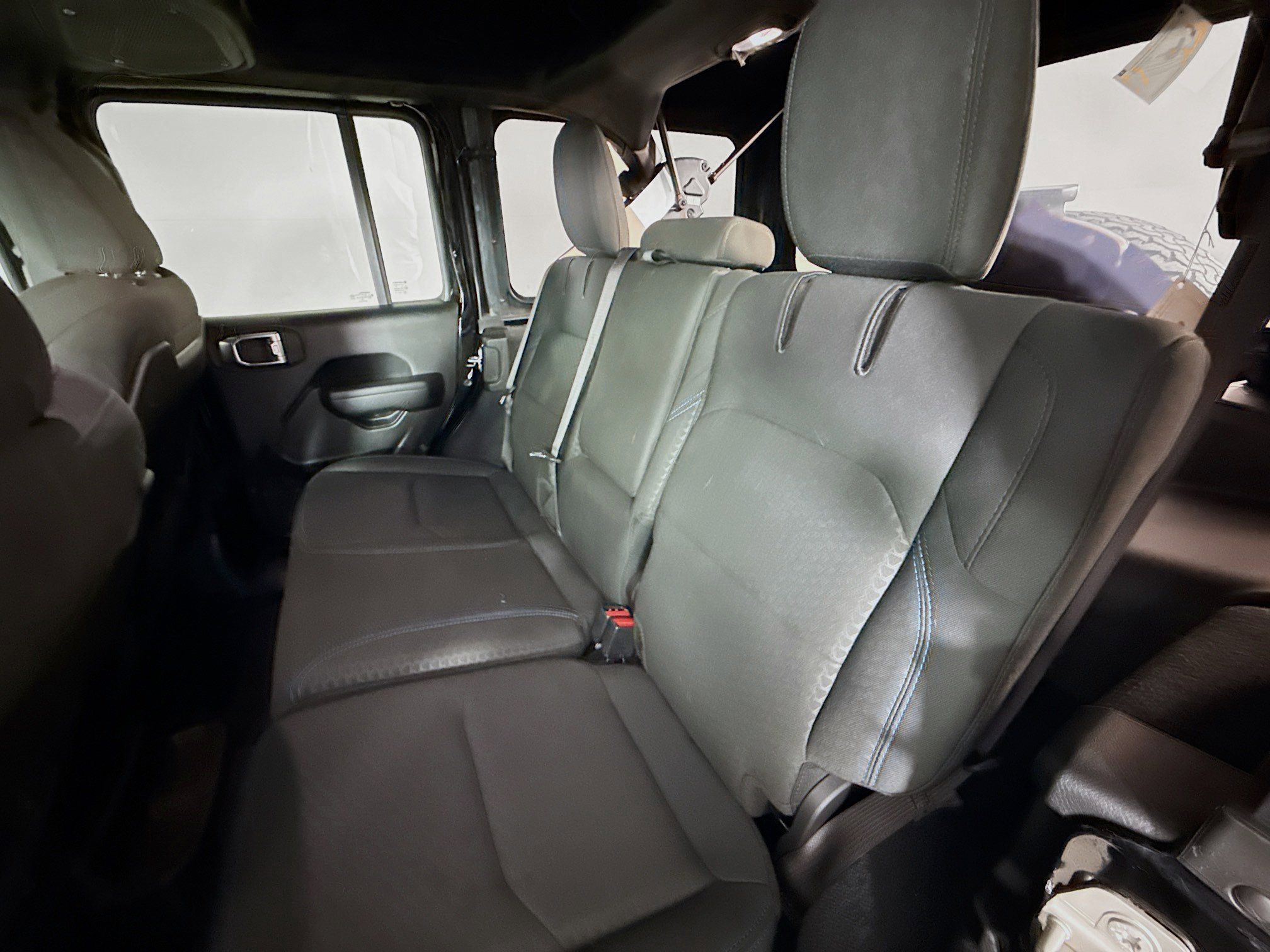 Used 2024 Jeep Wrangler Unlimited Rubicon 4xe image 26