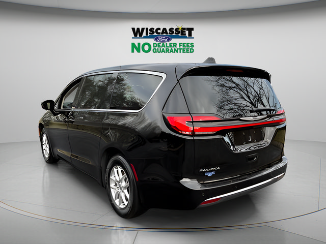 Used 2024 Chrysler Pacifica Touring-L FWD image 24