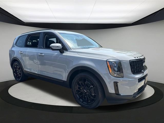 Used 2022 Kia Telluride SX w/ SX Prestige Package image 4