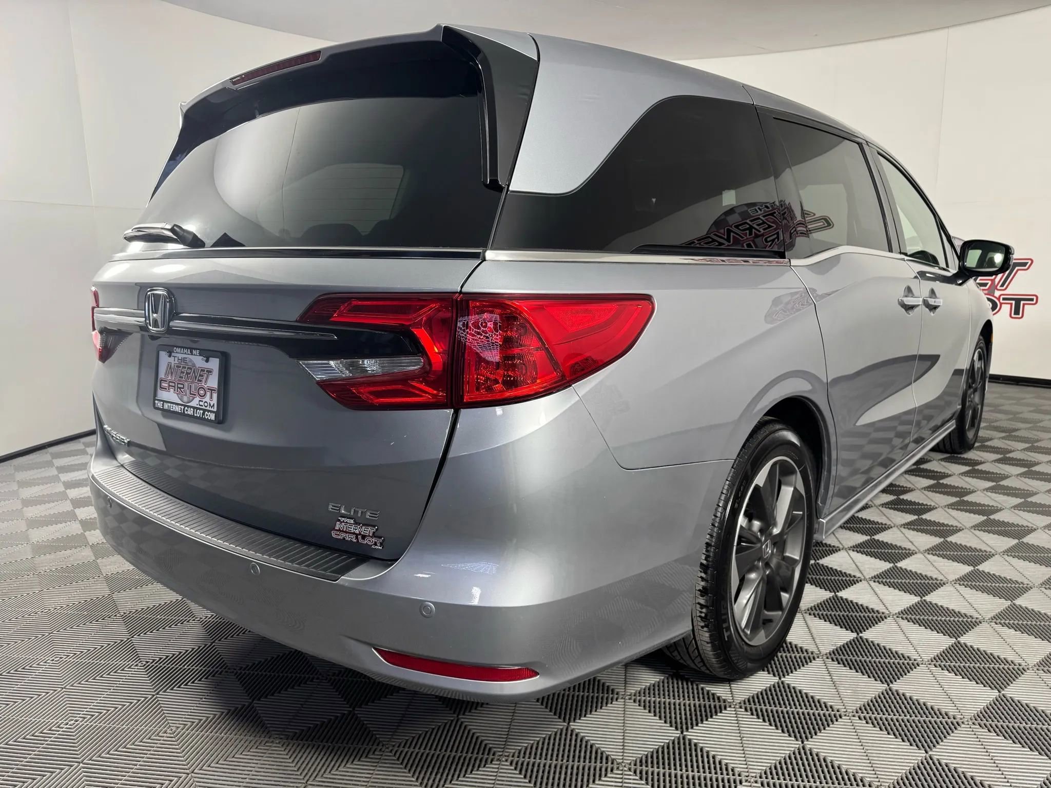 Used 2024 Honda Odyssey Elite image 31