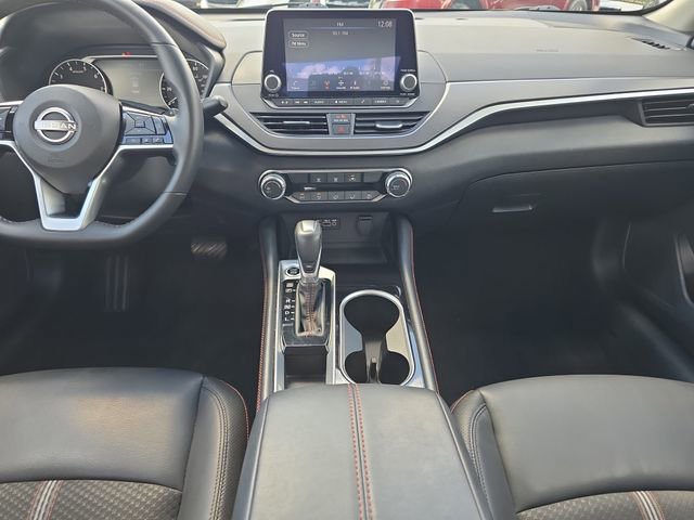 Certified 2025 Nissan Altima 2.5 SR image 13