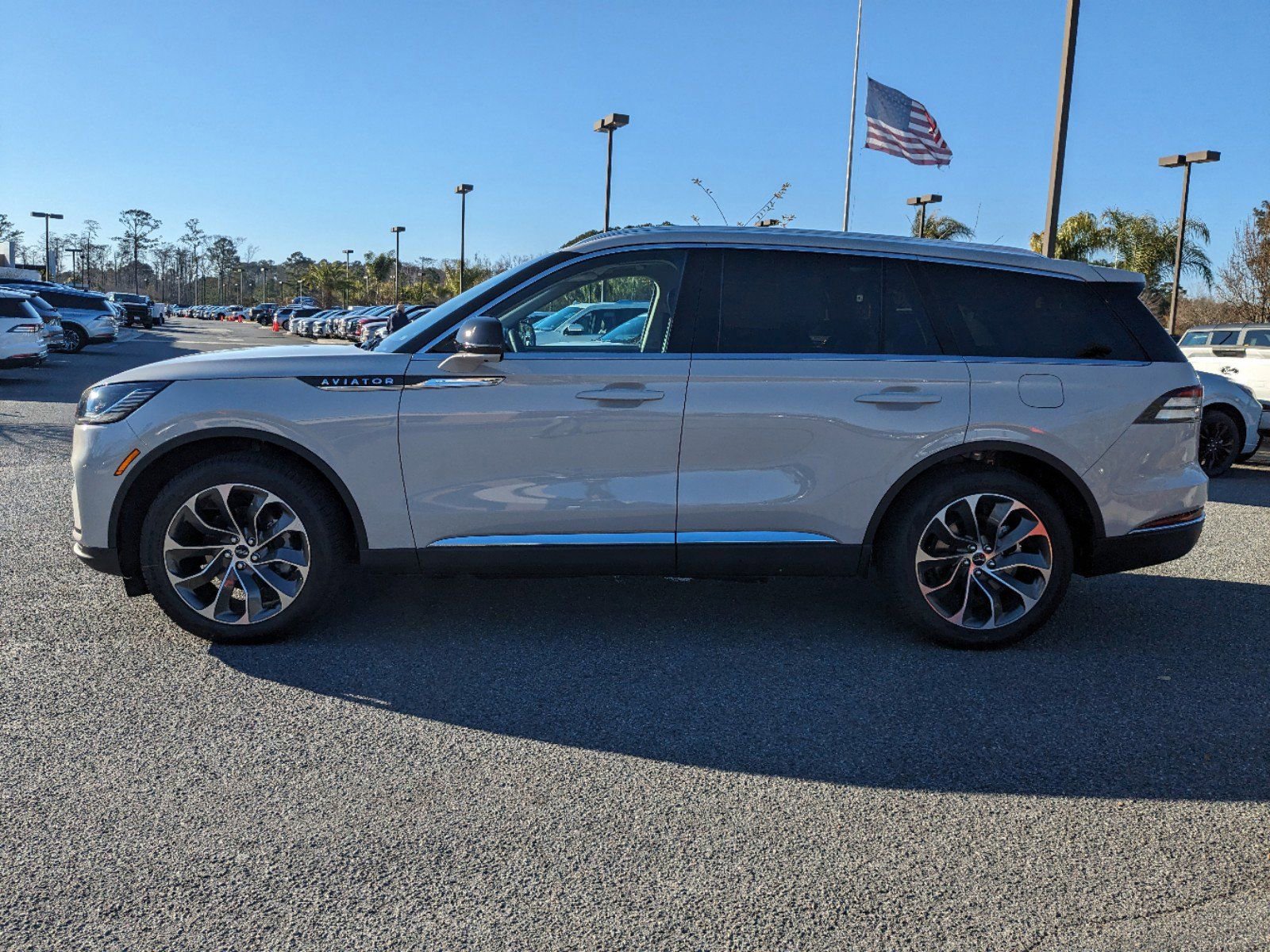 New 2025 Lincoln Aviator Reserve w/ Illumination Package image 8
