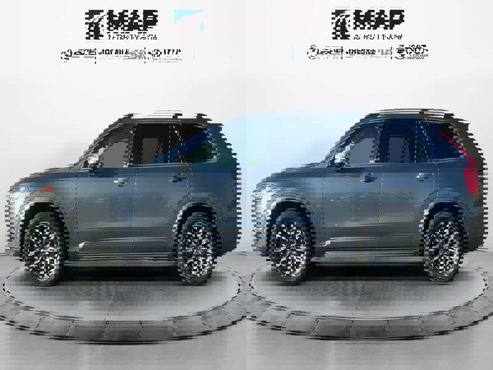 Used 2018 Volvo XC90 T6 Momentum w/ Convenience Package image 2