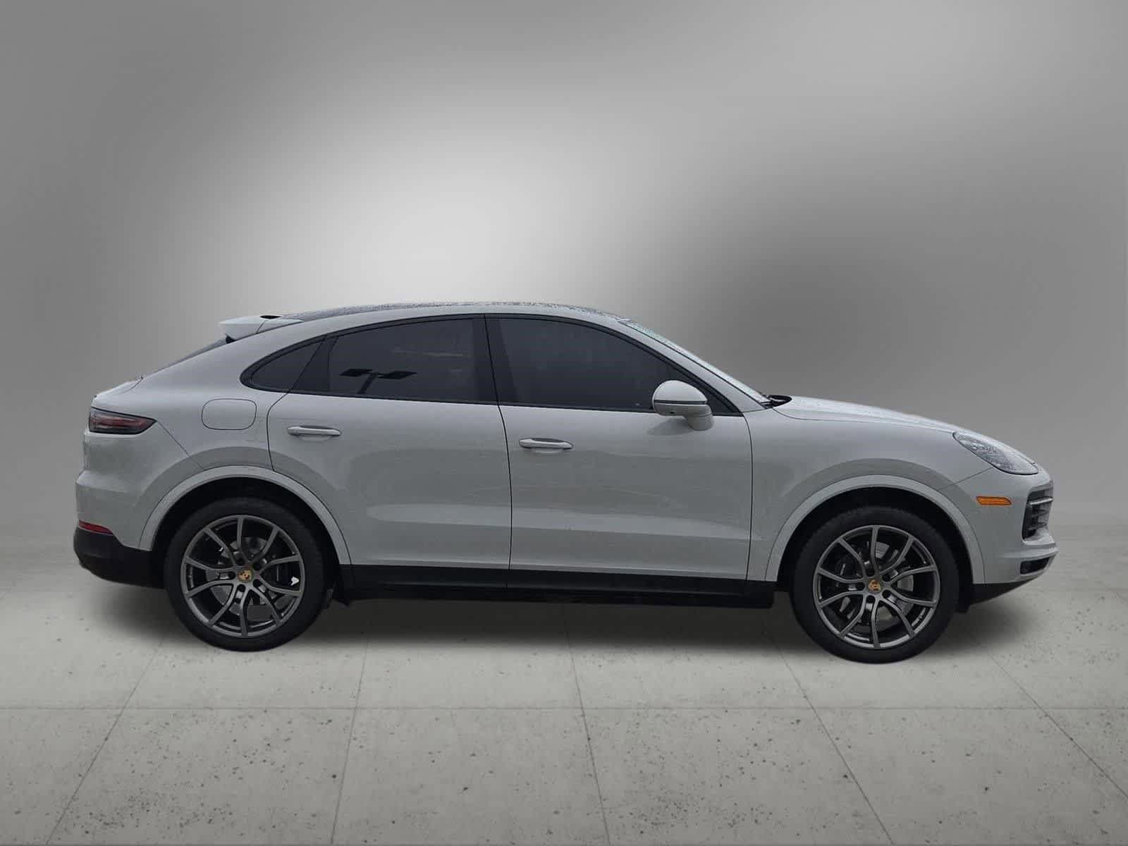 Used 2022 Porsche Cayenne S AWD/4WD image 7
