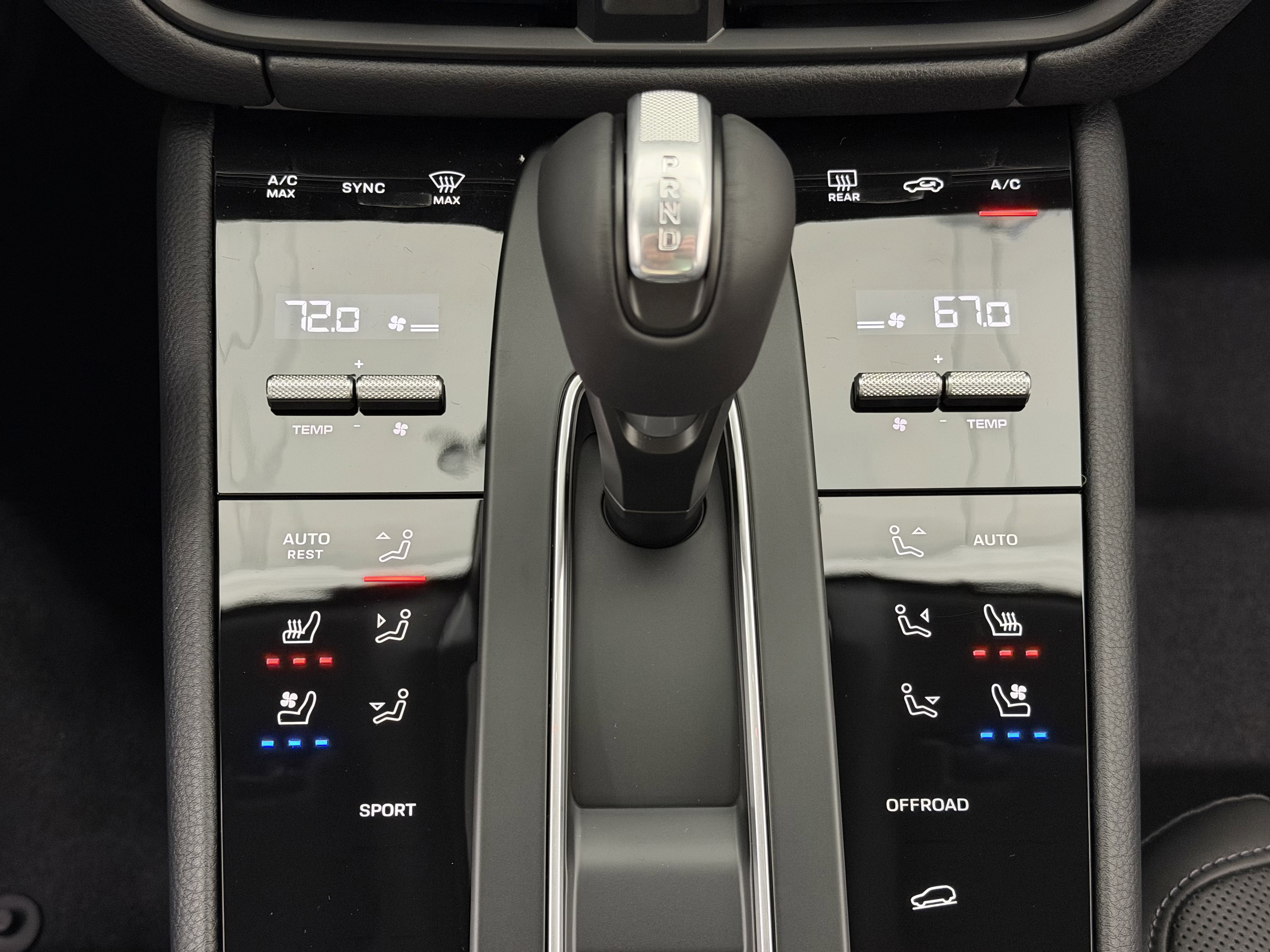 New 2026 Porsche Macan image 39