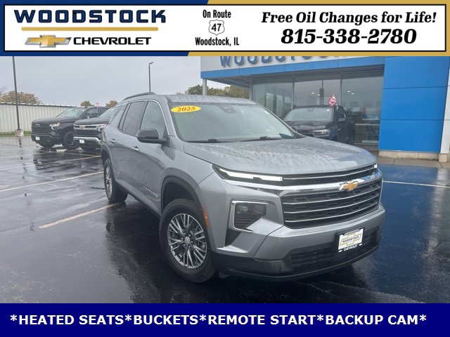 Used 2025 Chevrolet Traverse LT