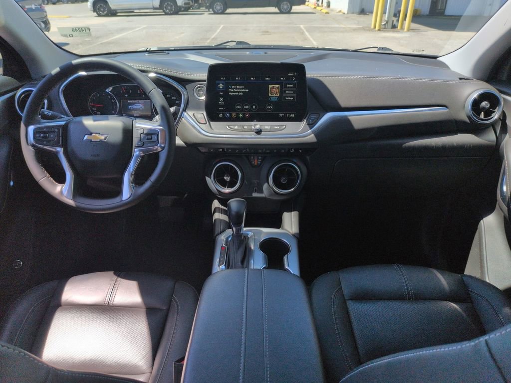 Used 2023 Chevrolet Blazer LT image 25