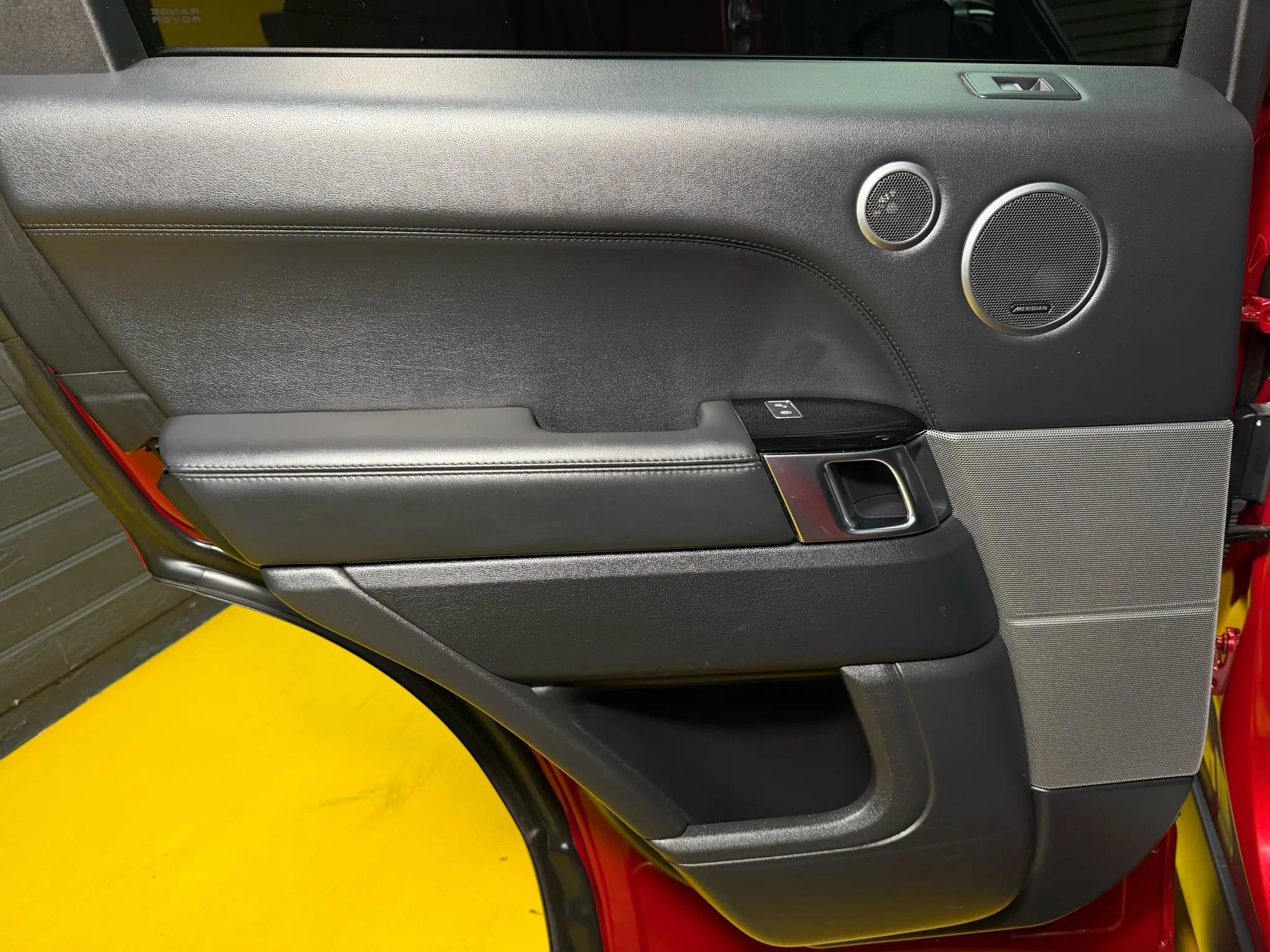 Used 2016 Land Rover Range Rover Sport Supercharged image 18