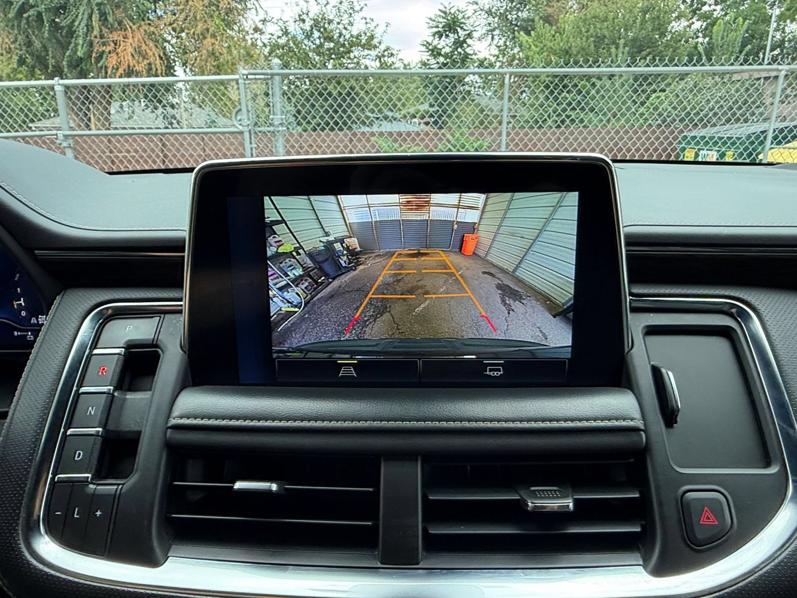 Used 2023 Chevrolet Tahoe Premier AWD/4WD image 25