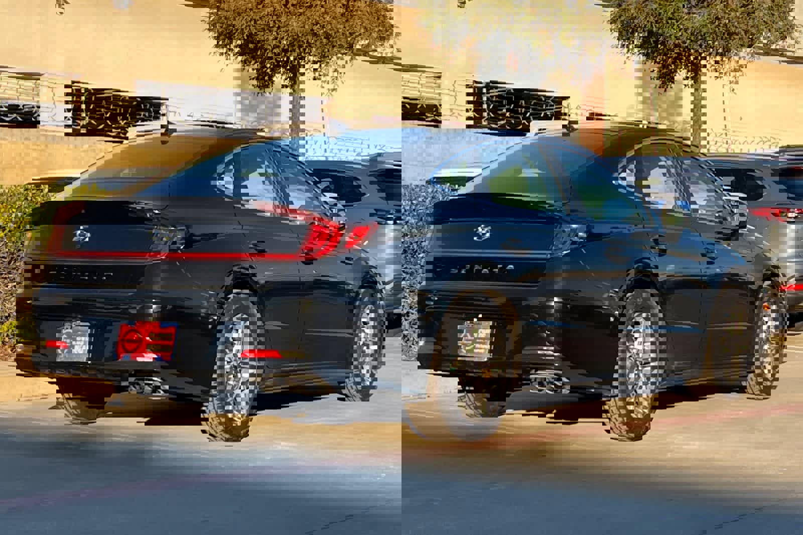 Used 2023 Hyundai Sonata SEL image 3