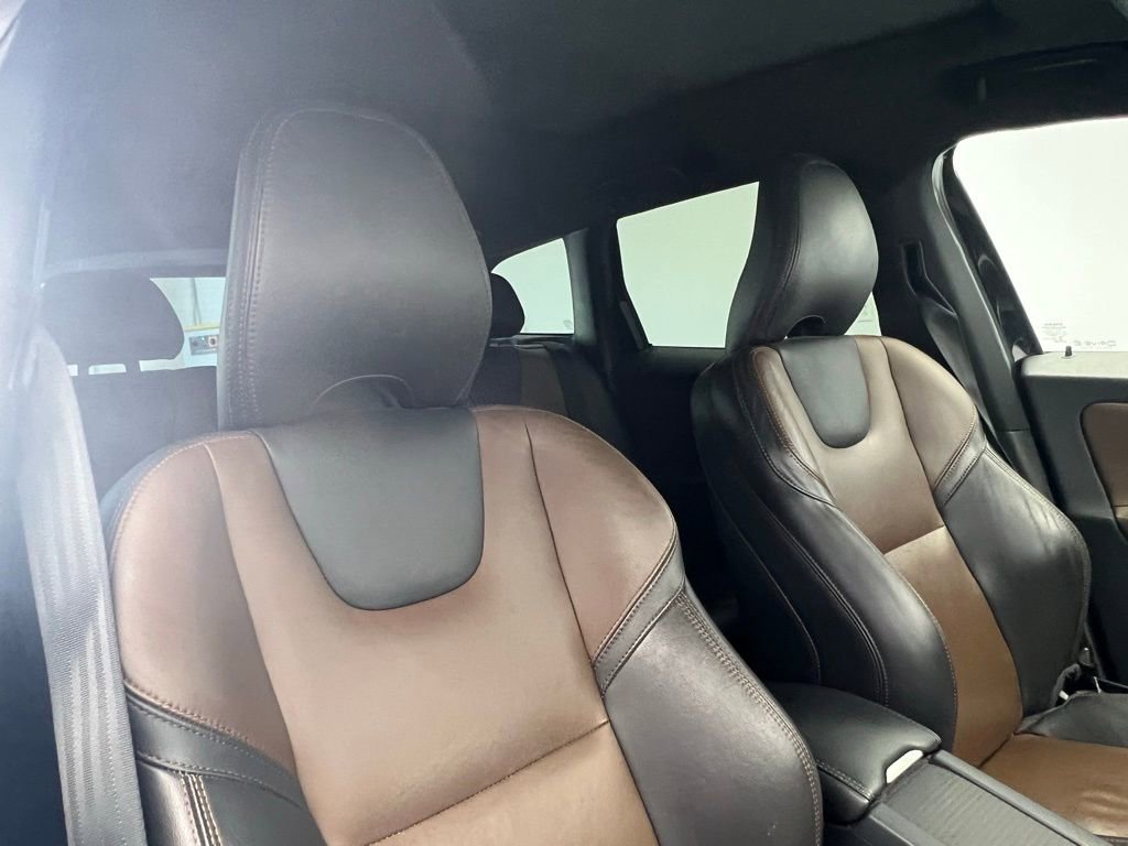 Used 2015 Volvo XC60 T5 Premier image 7