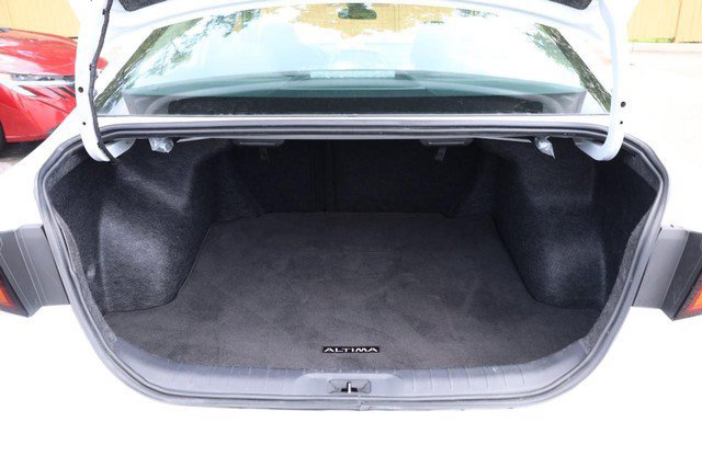 Certified 2025 Nissan Altima 2.5 SV FWD image 7