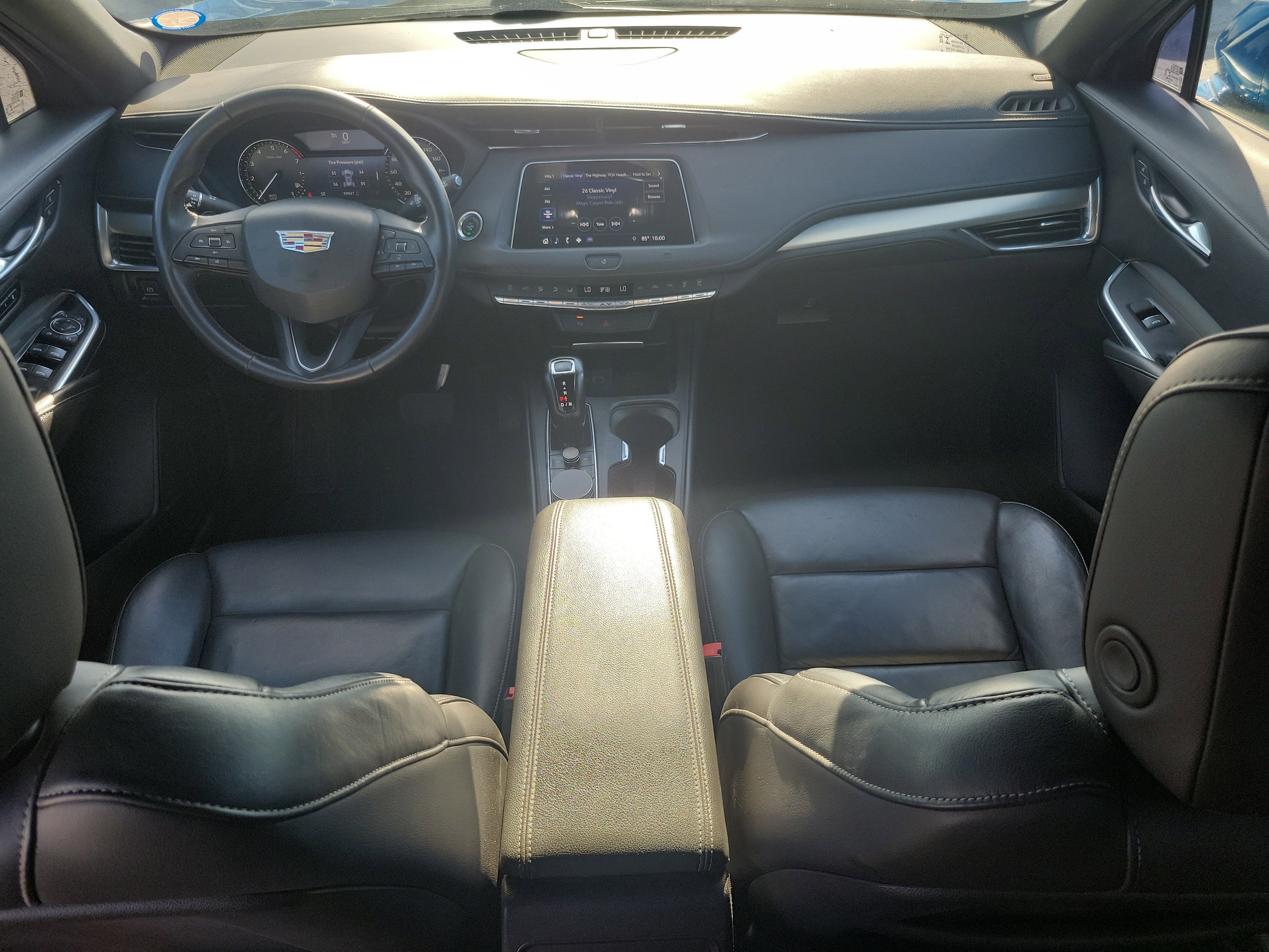 Used 2019 Cadillac XT4 Premium Luxury image 16