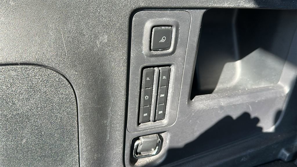 Used 2025 Ford Expedition Active AWD/4WD image 31