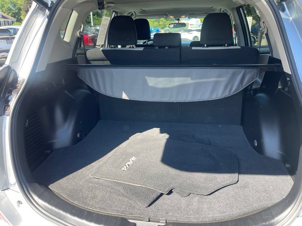 Used 2016 Toyota RAV4 XLE AWD/4WD image 23