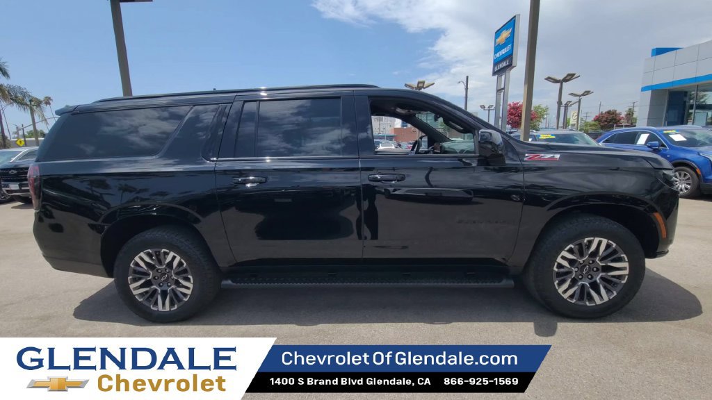 Certified 2025 Chevrolet Suburban Z71 AWD/4WD image 9