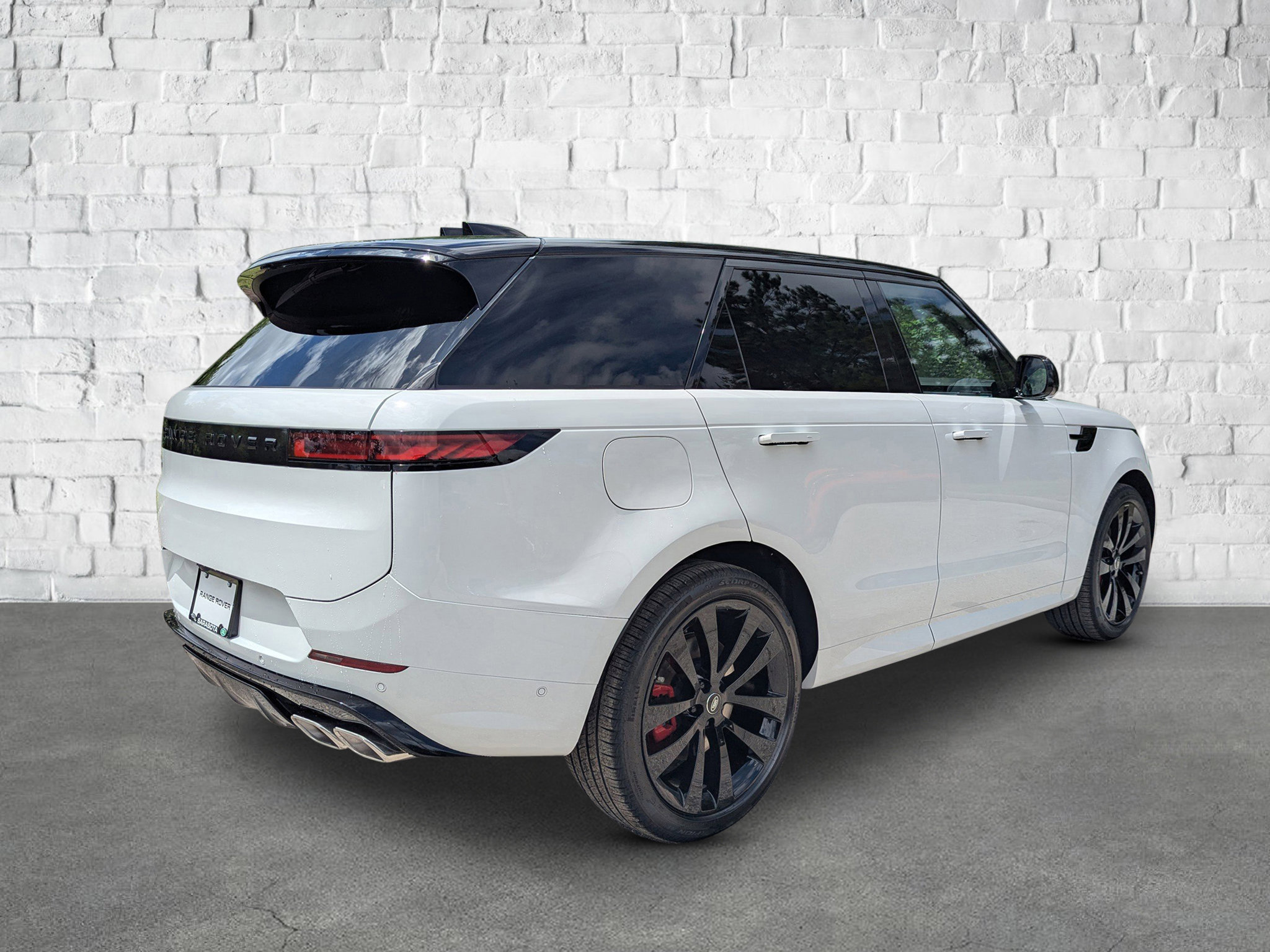 New 2025 Land Rover Range Rover Sport Dynamic SE image 5