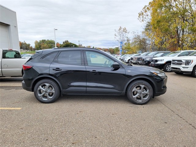 New 2026 Ford Escape ST-Line w/ Tech Pack #1 image 4