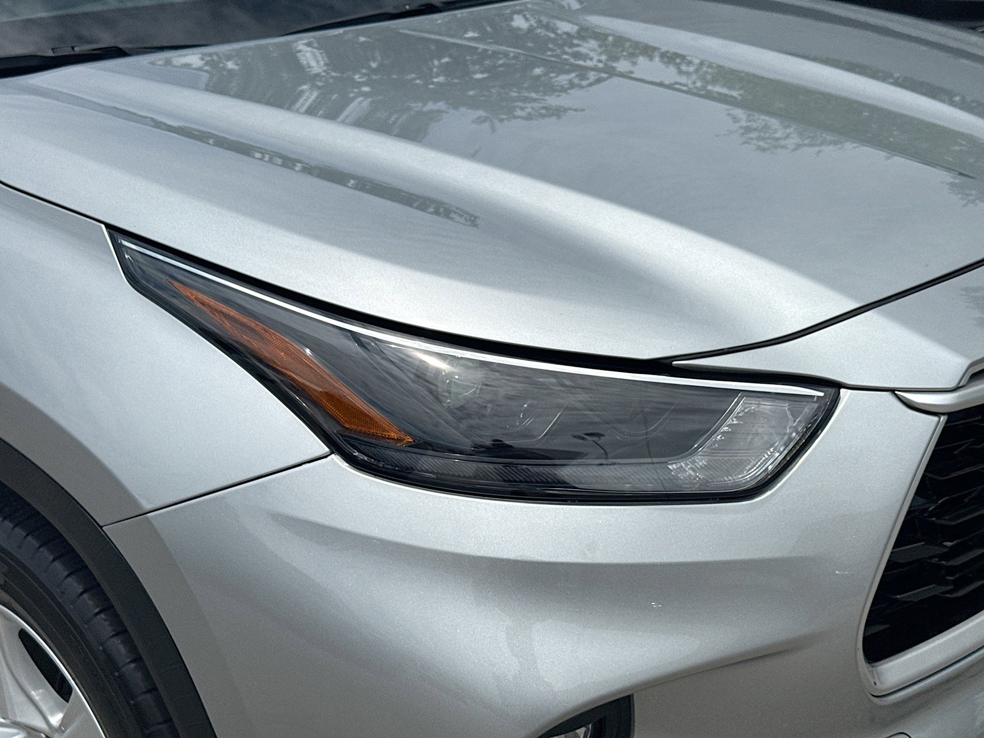 Used 2023 Toyota Highlander LE FWD image 34