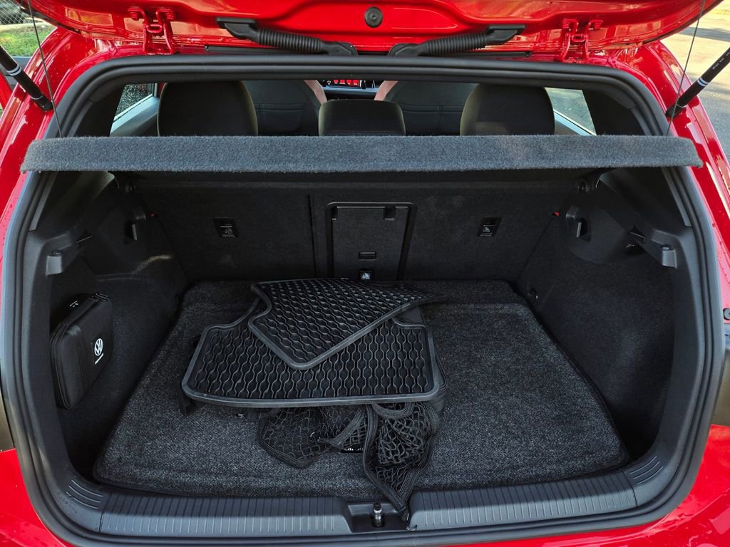 Used 2023 Volkswagen GTI 40th Anniversary Edition image 26