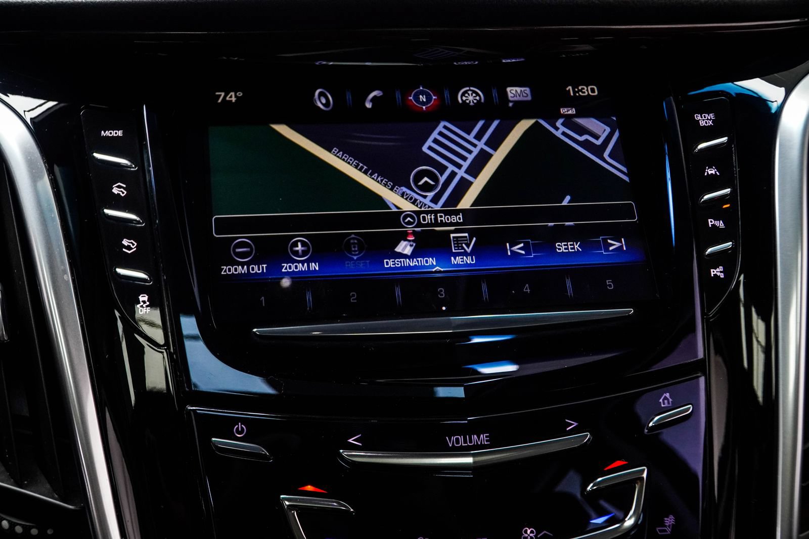 Used 2020 Cadillac Escalade Luxury RWD image 25