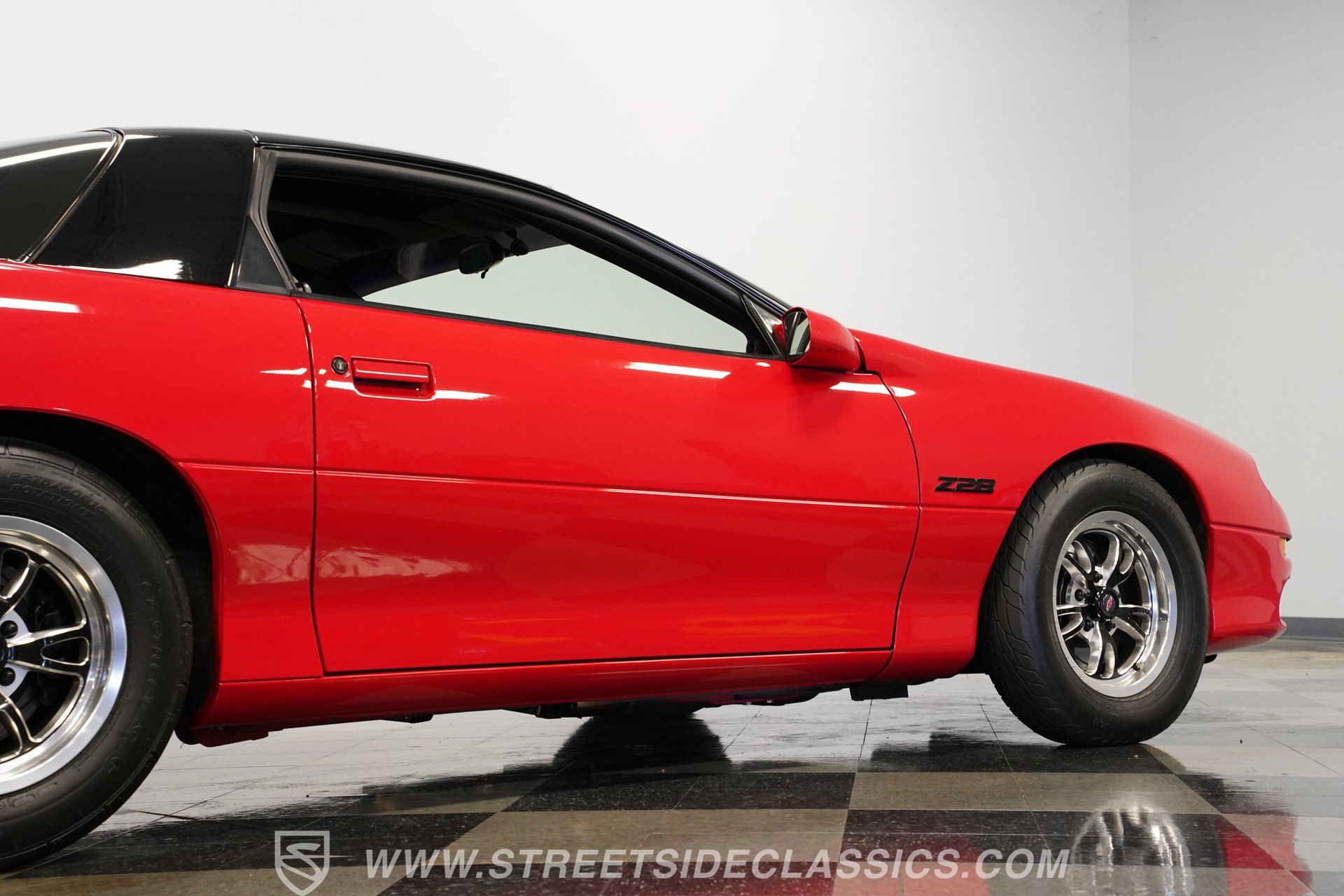 Used 2001 Chevrolet Camaro Z28 RWD image 29