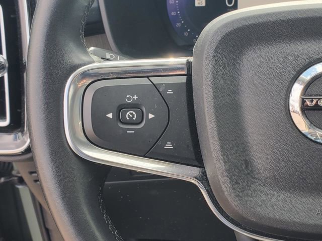 Certified 2023 Volvo XC40 B5 Plus w/ Climate Package AWD/4WD image 19