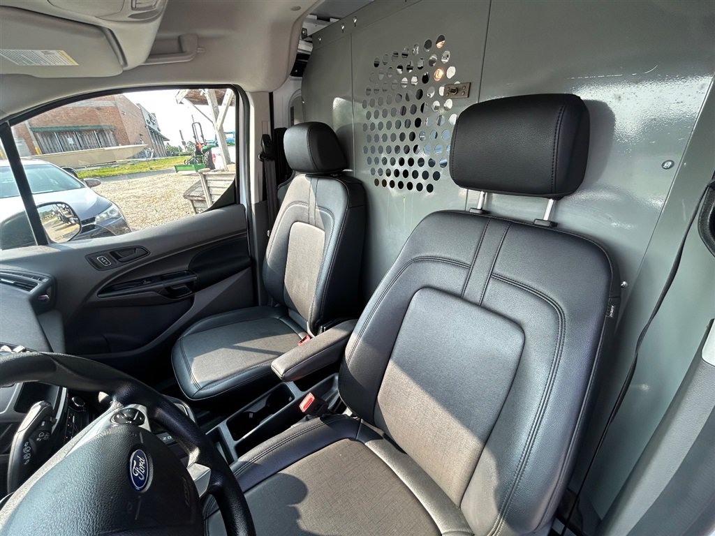 Used 2022 Ford Transit Connect XL FWD image 12