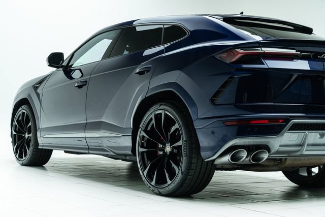 Used 2020 Lamborghini Urus image 19