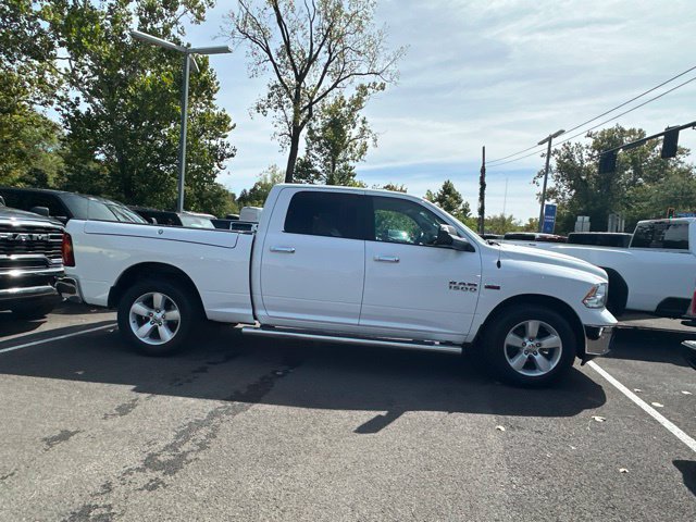 Used 2017 RAM 1500 Classic SLT w/ SLT Plus D←cor Group AWD/4WD image 18
