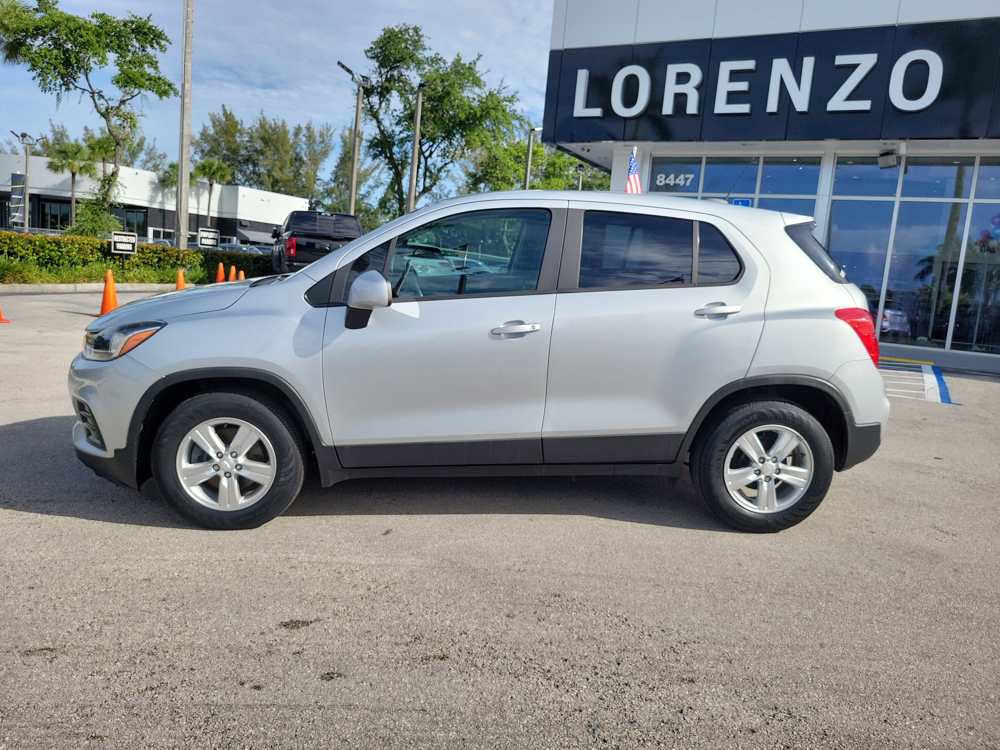 Used 2020 Chevrolet Trax LS FWD image 8