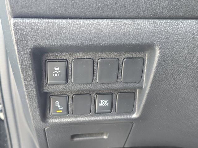 Certified 2020 Nissan Pathfinder SV FWD image 30