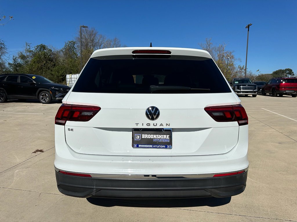 Used 2022 Volkswagen Tiguan SE image 6