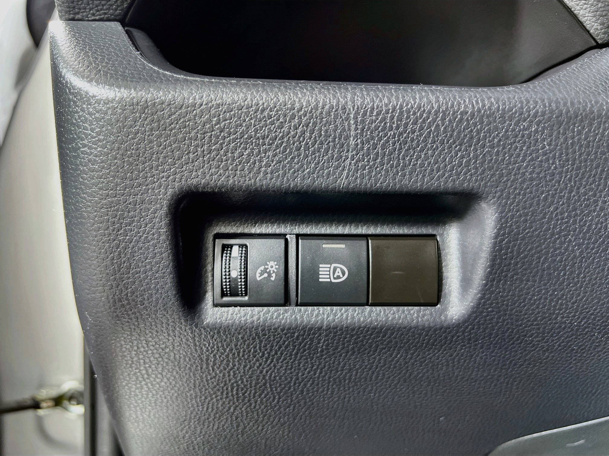 Certified 2024 Toyota RAV4 XLE FWD image 10