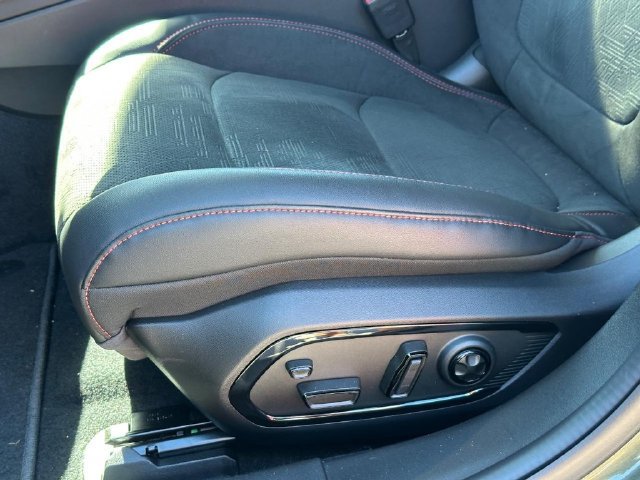 Used 2026 Dodge Charger Scat Pack AWD/4WD image 32