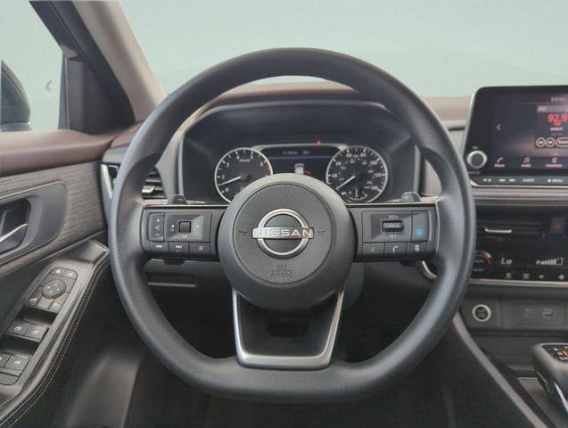 Certified 2022 Nissan Rogue SV image 21