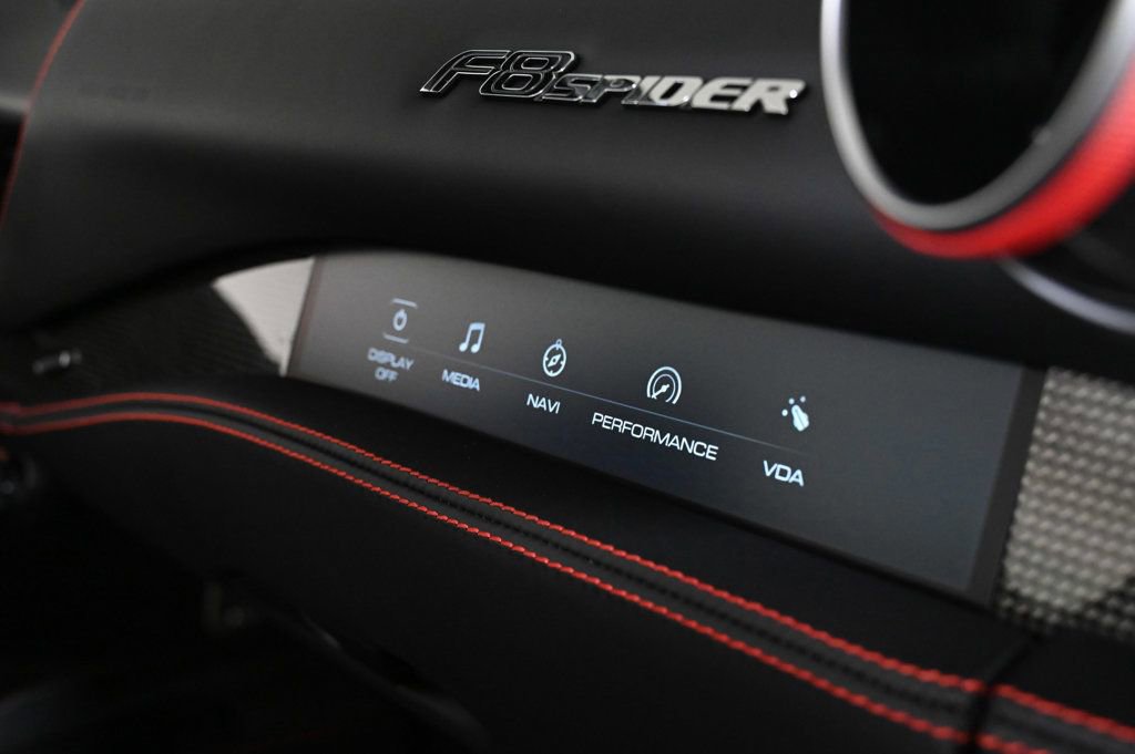 Used 2022 Ferrari F8 Tributo image 25