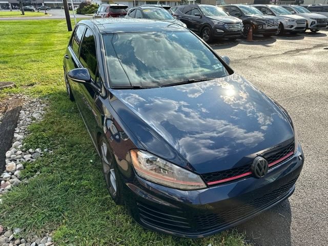 Used 2017 Volkswagen GTI SE FWD image 4