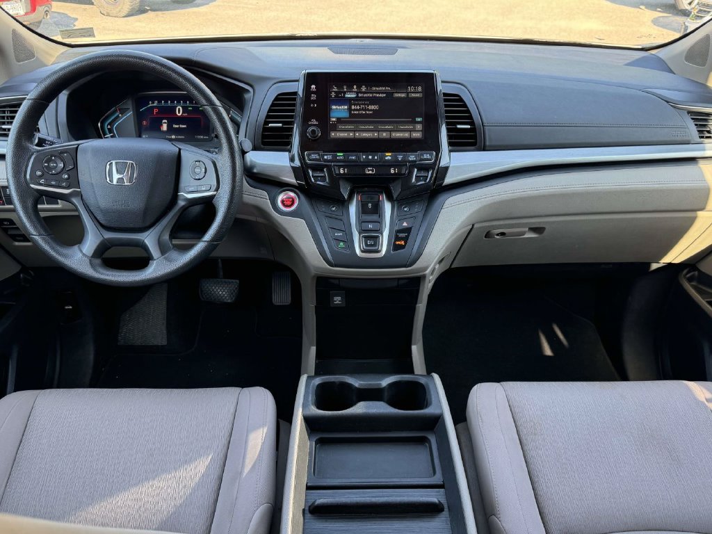 Used 2018 Honda Odyssey EX image 2