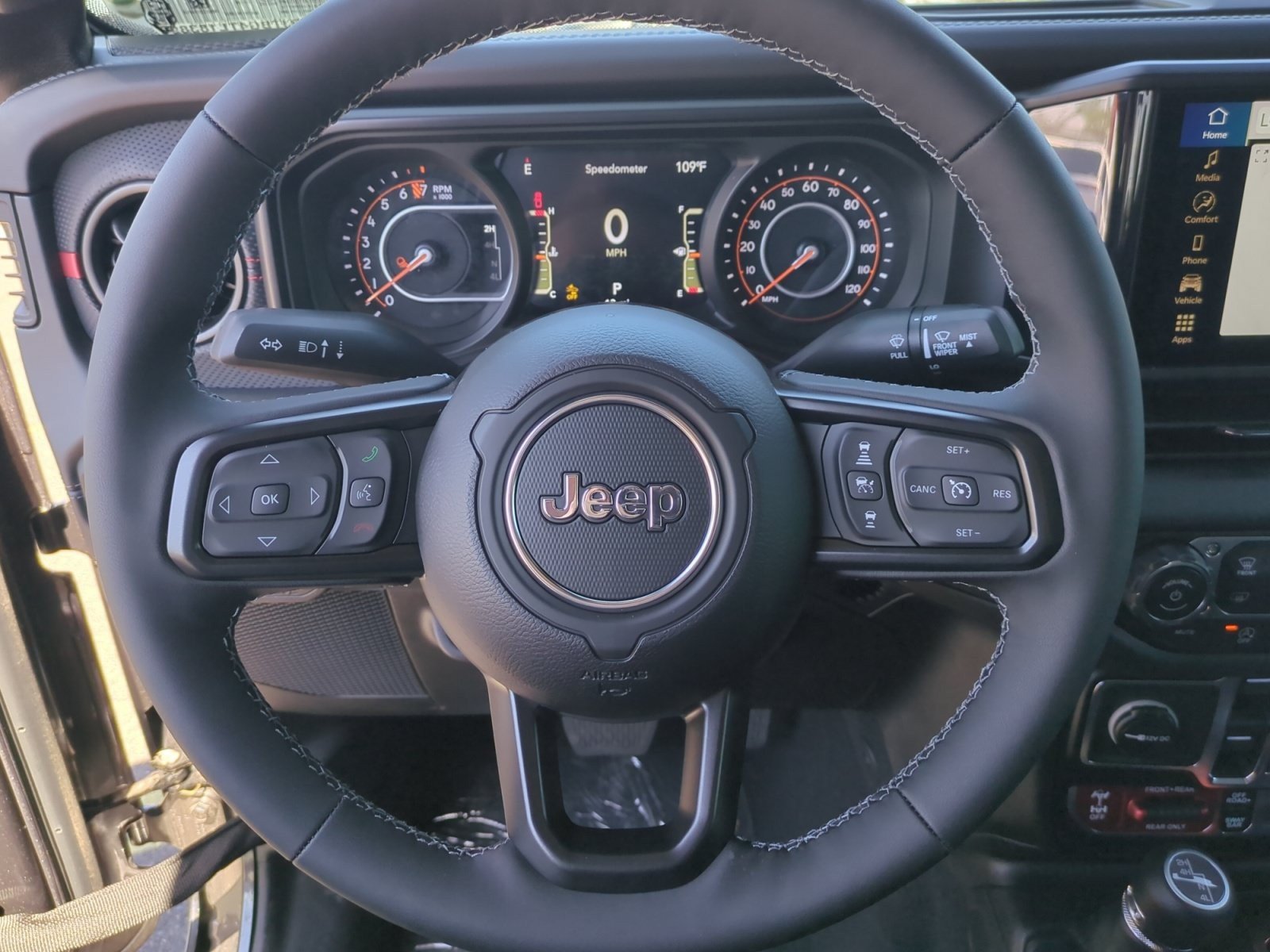 New 2026 Jeep Gladiator Rubicon w/ Capability Package AWD/4WD image 9