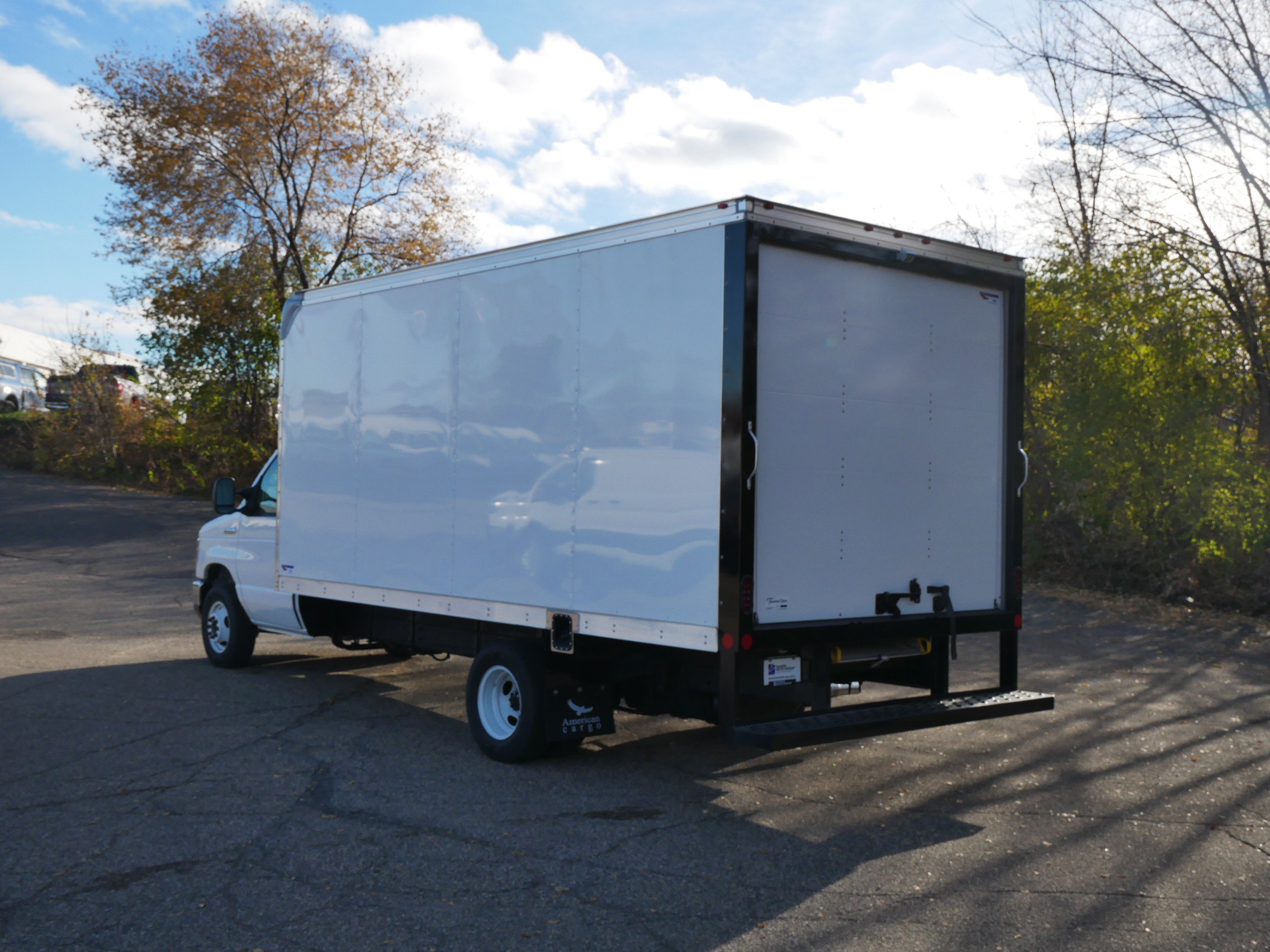 New 2026 Ford E-450 and Econoline 450 Super Duty w/ Driver's Safety Package RWD image 5