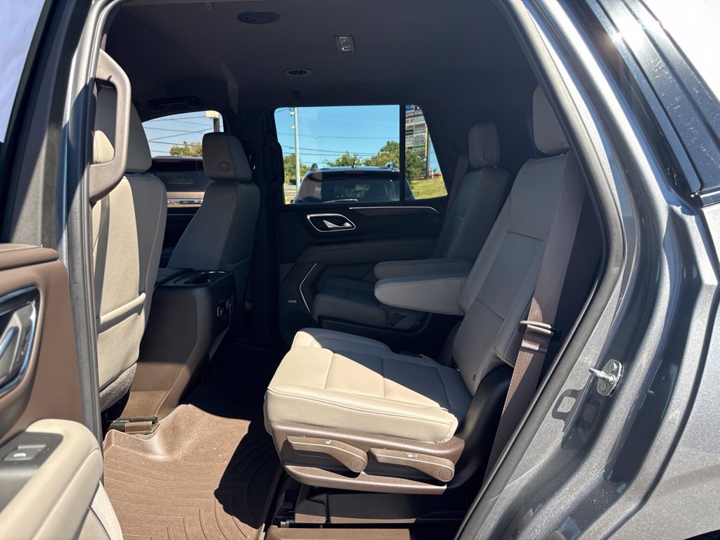 Used 2022 Chevrolet Tahoe Z71 w/ Z71 Off-Road Package AWD/4WD image 26