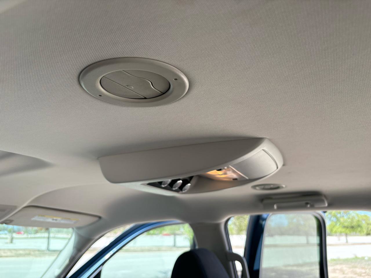 Used 2010 Chevrolet Tahoe LS RWD image 32