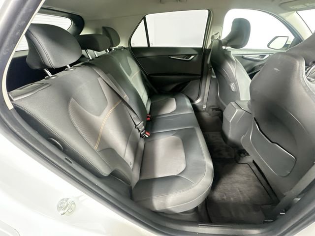 Used 2023 Kia Niro LX image 25