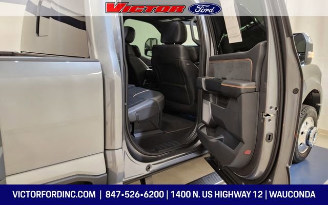 Used 2024 Ford F450 Platinum w/ FX4 Off-Road Package image 11